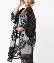 Load image into Gallery viewer, 1920s Style Black Crochet Lace Kimono
