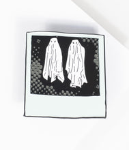 Load image into Gallery viewer, Beetlejuice x Unique Vintage Pin Set
